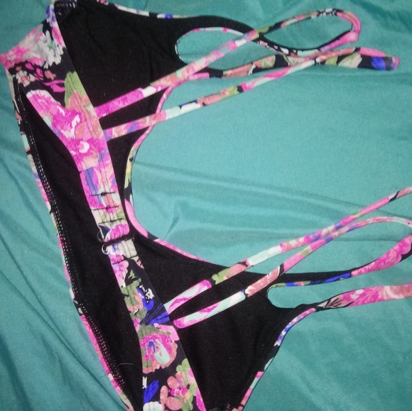 Colorful Bikini Top - Picture 3 of 4